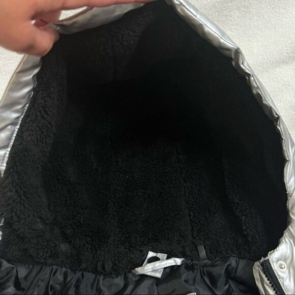 Bebe Sport Y2K Silver Insulated Jacket Size Medium - Picture 15 of 16